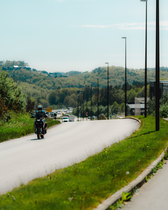 Motorsykkel på veien i Randesund